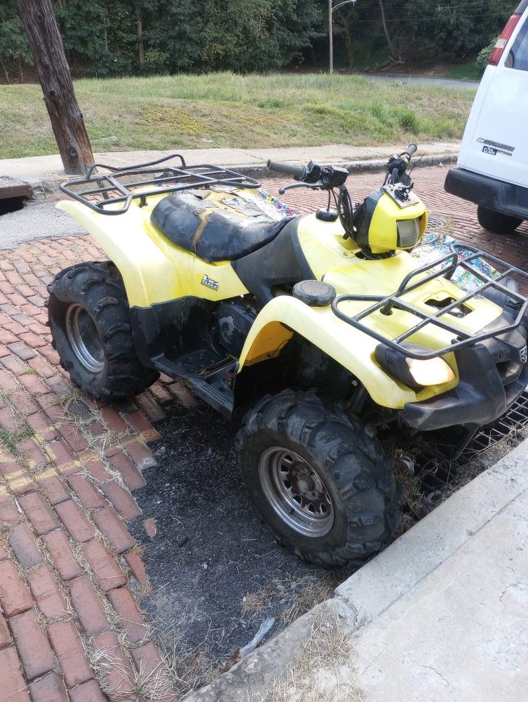 05 Suzuki Vincent 500
