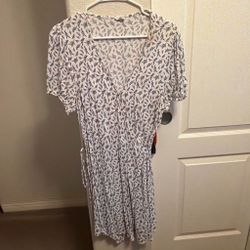 White Floral Print Wrap Dress