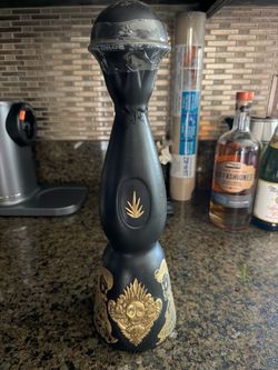 2021 Clase Azul Dia De Los Muertos Decanter