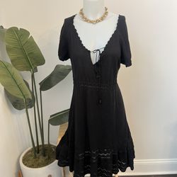  Chelsea and Violet black knit Dress size Large 