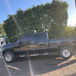 2006 Ford F-250 Super Duty – Power Stroke Diesel – Runs & Drives