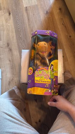 Brand New Geoffrey Musical Marionette
