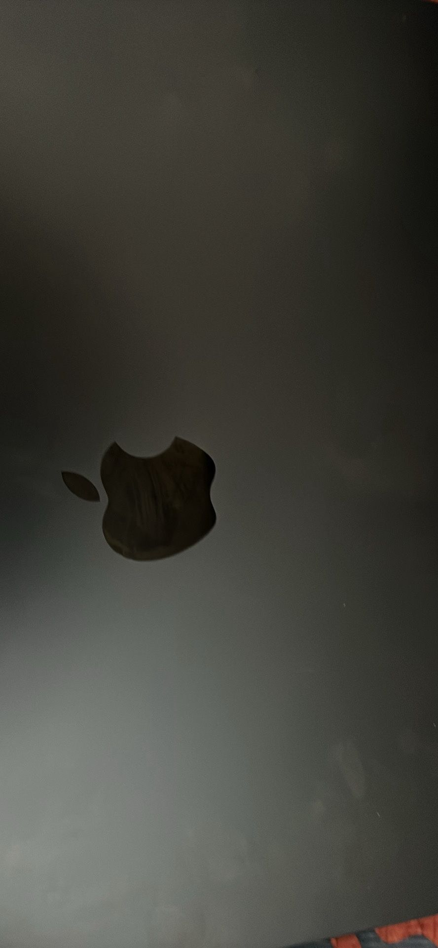 MacBook Air M4 2025 Electronics & Media