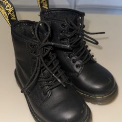 girls Dr Martens 