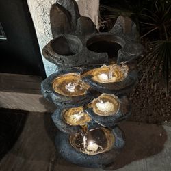 Water fountain,brand new,26in tall