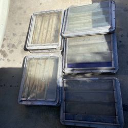 VW Bus Camper Windows