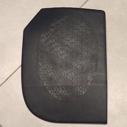 2011-2018 Lexus CT200H Passenger LEFT front Door Speaker Grille