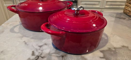 Set of 2 Red Enameled Cast Iron Dutch Oven safe