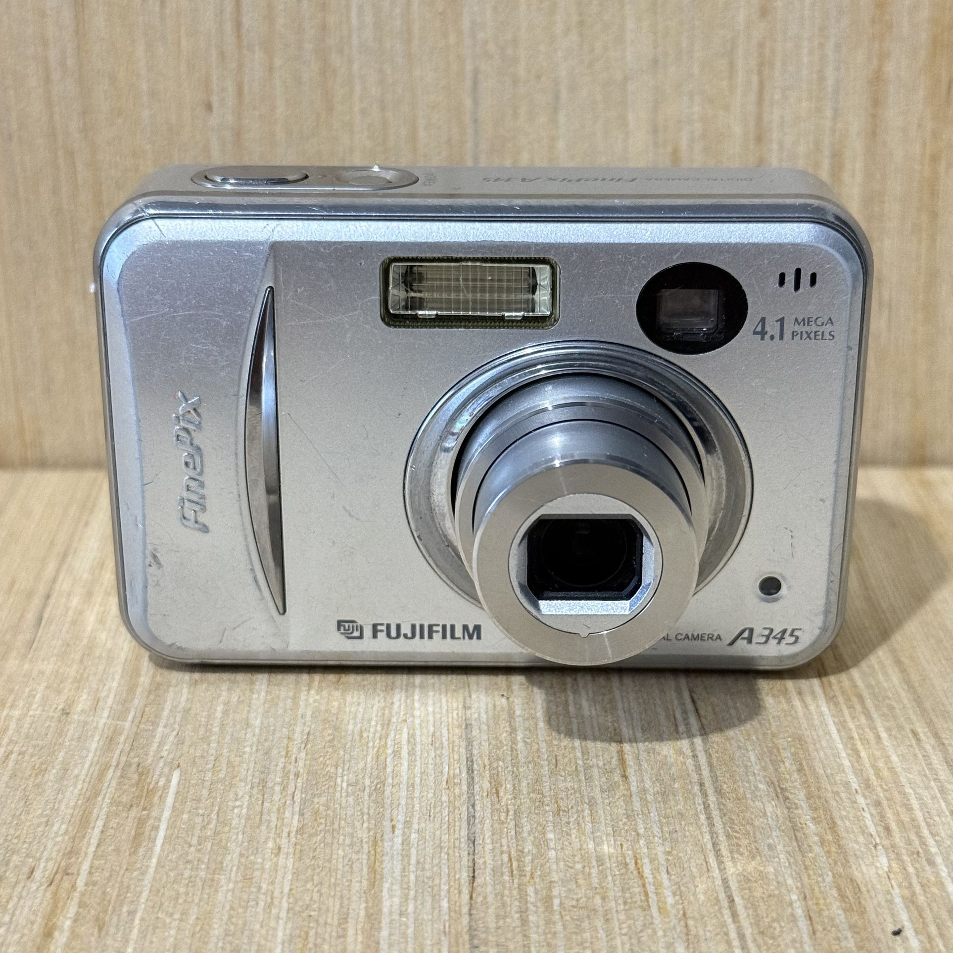 Fujifilm FinePix A Series A345 4.1MP Digital Camera Silver Tested Good Read Blw  