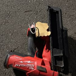 Milwaukee Fuel Framing Nailer