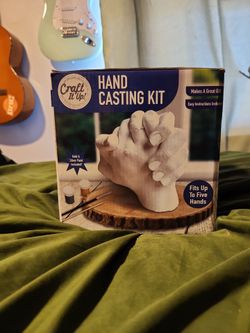 Hand casting kit