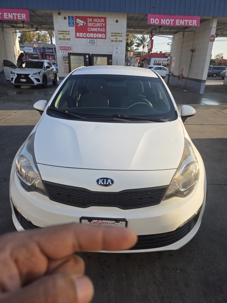 2016 KIA Rio