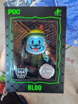 Thrilljoy rock the block Elf bloo pix!