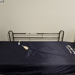 New Hospital Bed W/accessories 