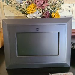 Digital Photo Frame Does Not Need Internet