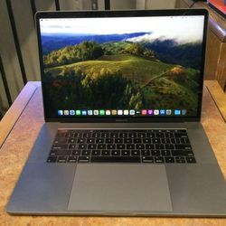Apple MacBook Pro 15" 2018 Touchbar Six Core i7 16gb 256gb SSD

