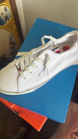 Tommy hilfigher women 9 1/2