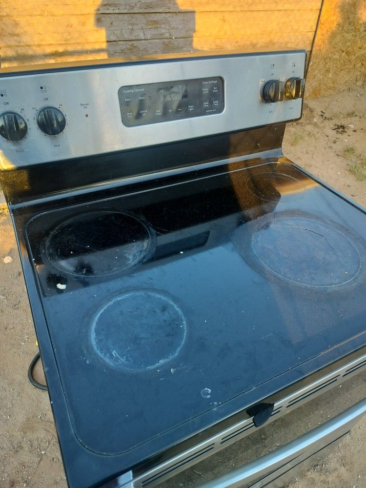Kitchen Stove 