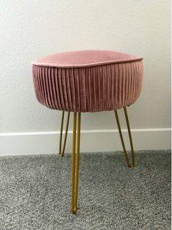 Blush Pink Velvet Vanity Stool with Gold Legs - Excellent Condition