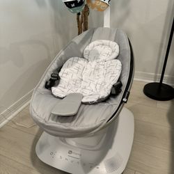 Mamaroo 4moms Baby Swing 