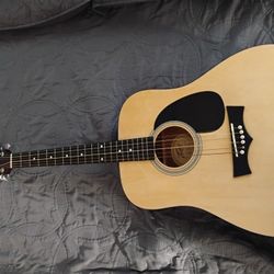guitar in excellent condition