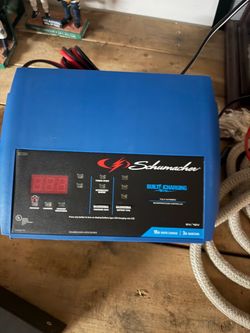 Schumacher SC1304 Battery Charger 6V/12V