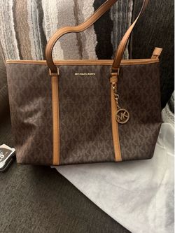 Micheal Kors bag/purse