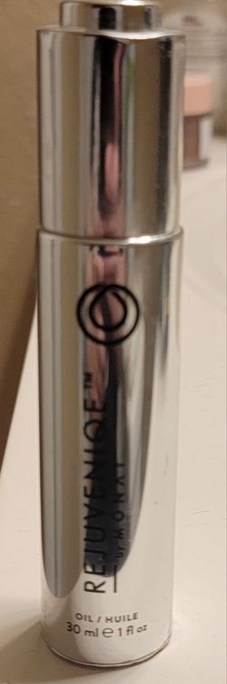 Rejuveniqe Oil By Monat