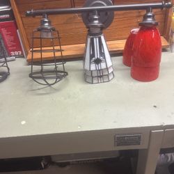 Vanity, Ceiling Lights/many Different Glass Globes 