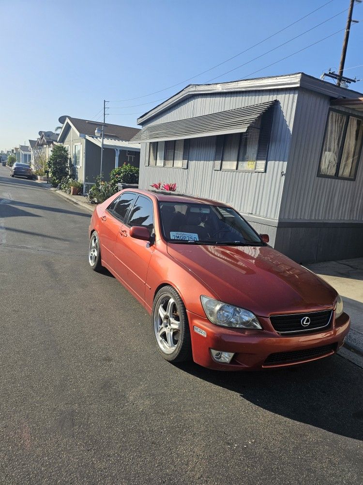 2001 Lexus IS 300
