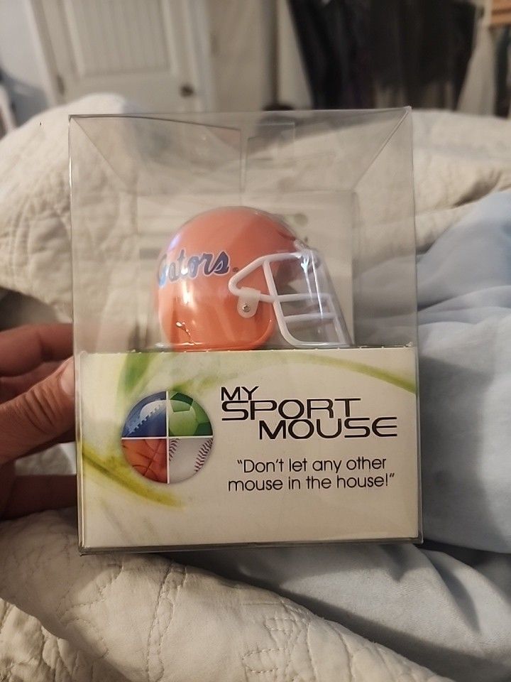 Ncaa Florida Gators Football Helmet Wireless Mouse