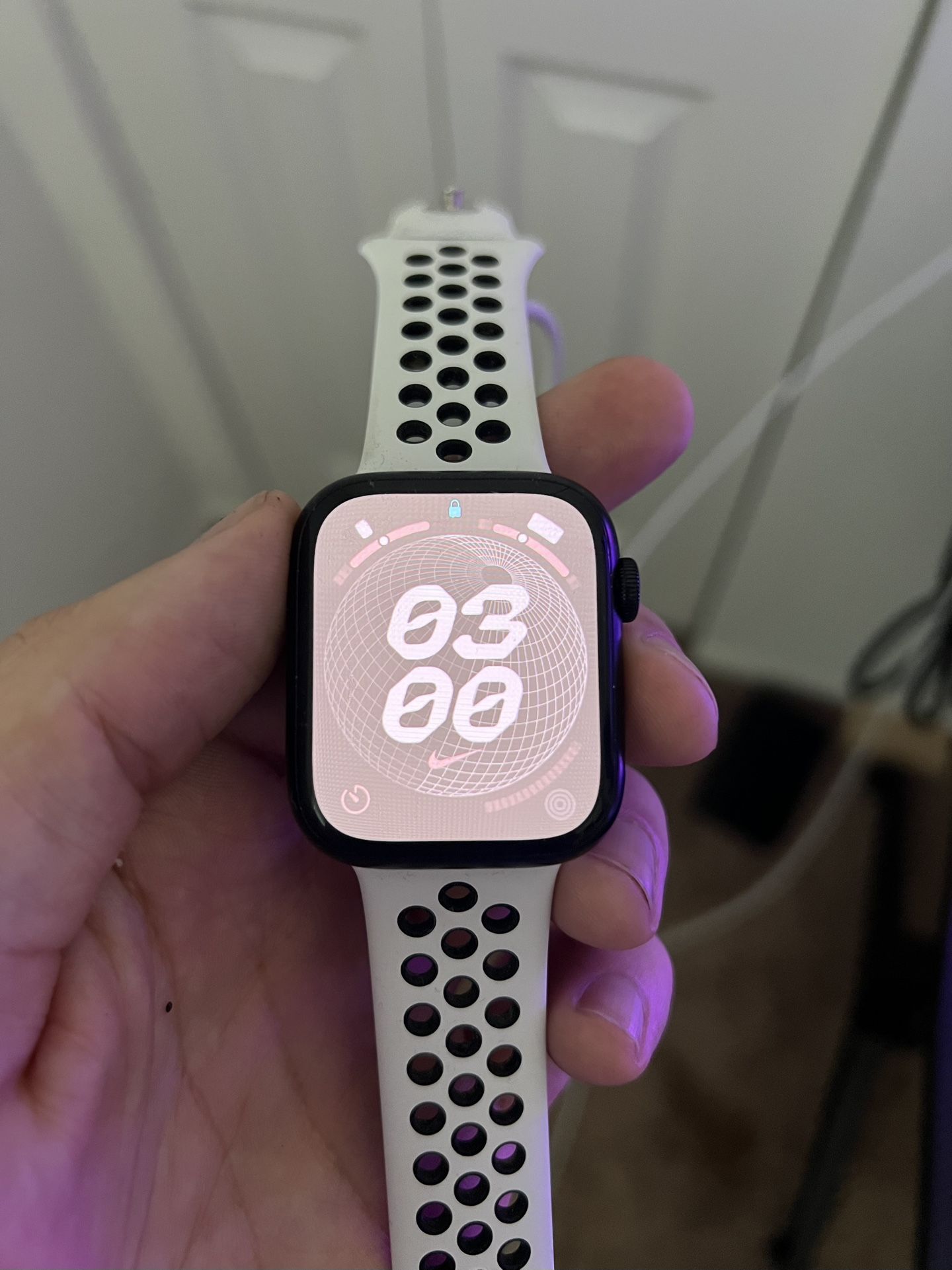 Apple Watch Series 7 Cellular & GPS 45mm Black With Nike Band