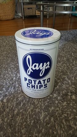 Jays potato chip can