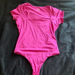 pink pumiey bodysuit top
