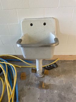 Mop sink
