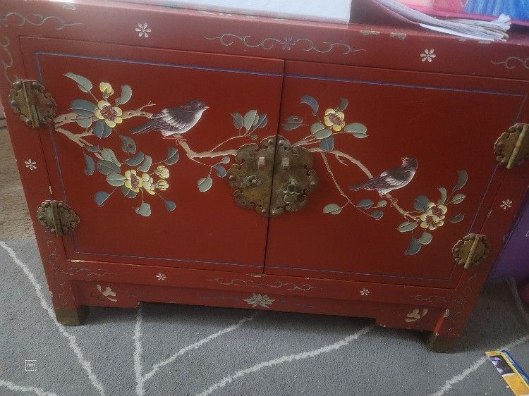 Beautifully Hand Crafted Antique Chinese Cabinet