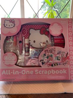 HELLO KITTY SCRAPBOOK