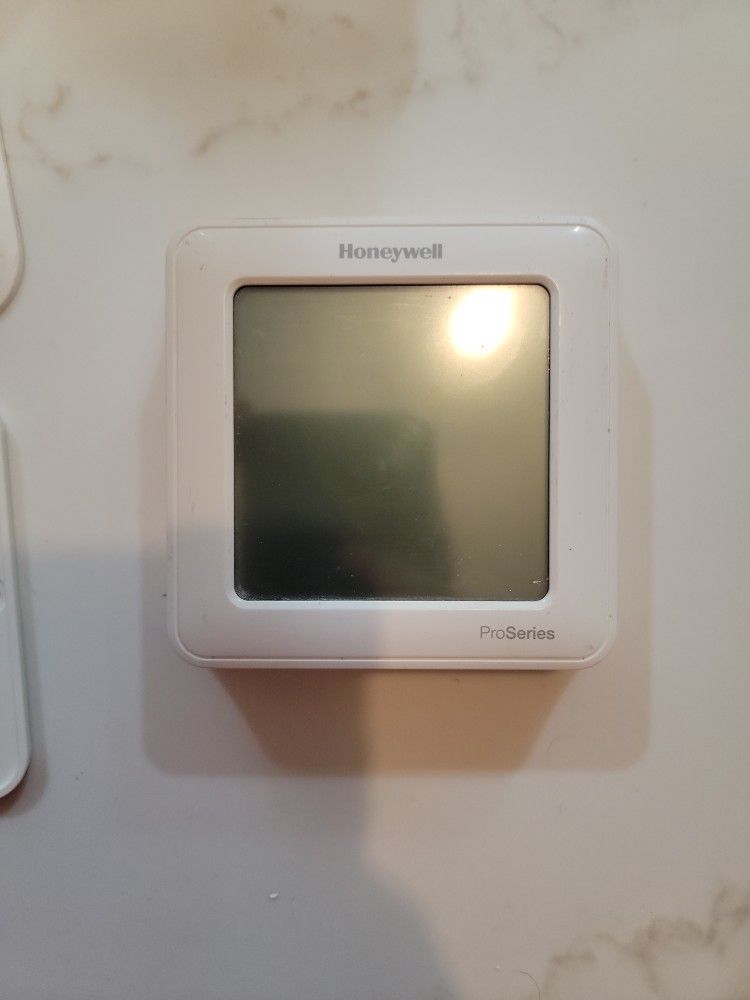 Honeywell T6 Pro Thermostat