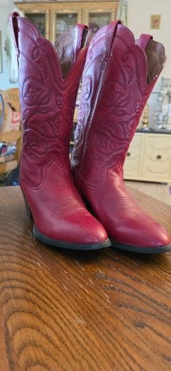 Ariana
Women's Boot
Size 8.5B