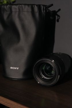 Sony 90mm Macro G OSS – Sharp Portrait & Macro Lens