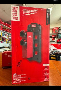 Milwaukee new storage pack out and 2 5ah batteries