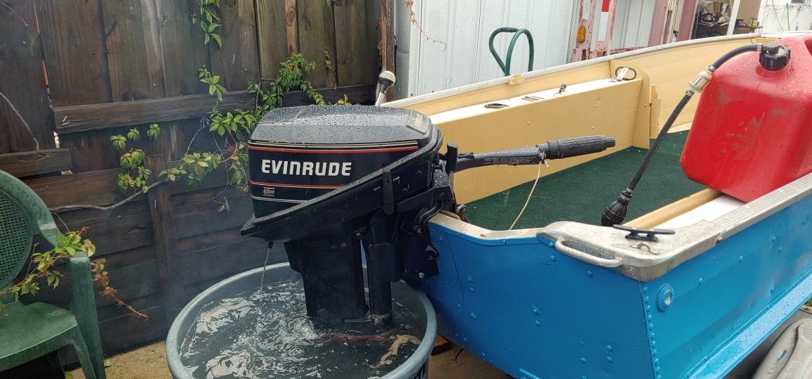 Evinrude 9.9Hp 2 Stroke Runs Excellent Short Shaft 1996 Model Ready For the Water