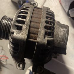 Crv Alternator Still Good Used Dirty But Works 25$ 
