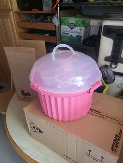 Pink 24 cupcake carousel caddy - NEW