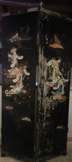 RARE Find Vintage Black Lacquer Chinese Art