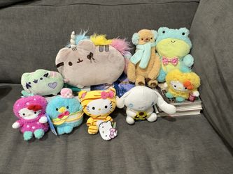 Pusheens, Hello Kitty Bum Bumz