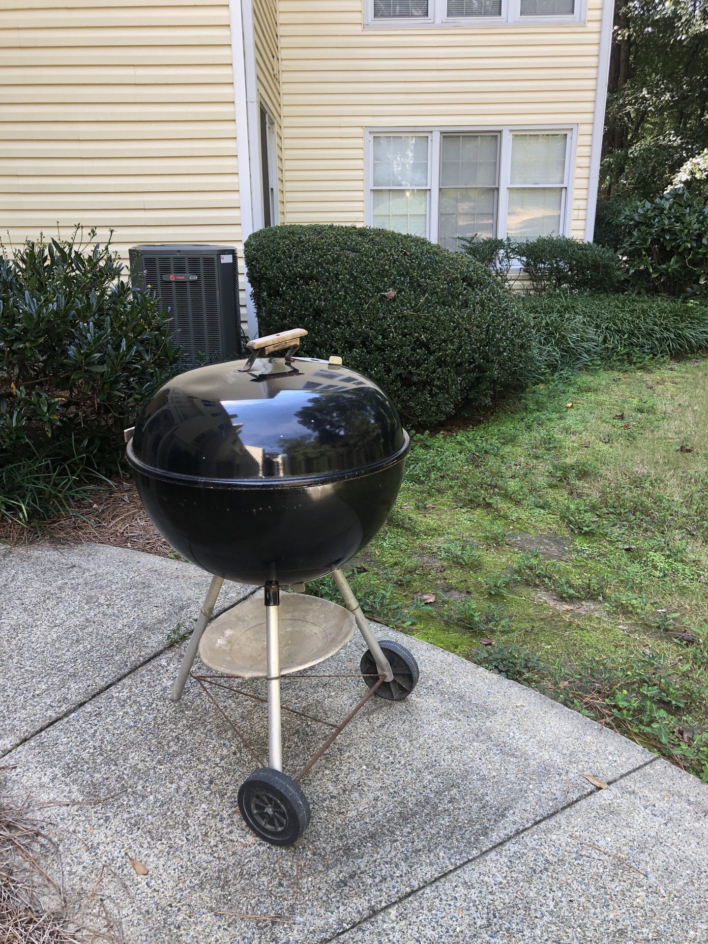 Used Weber 18” Original Kettle Charcoal Grill Black VINTAGE MADE IN USA