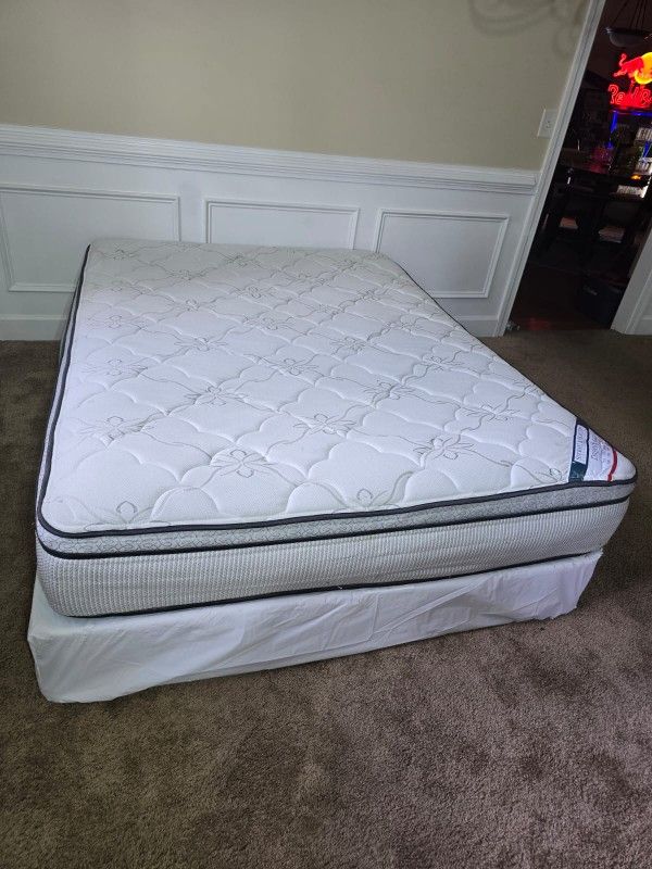 Queen SIZE Bed