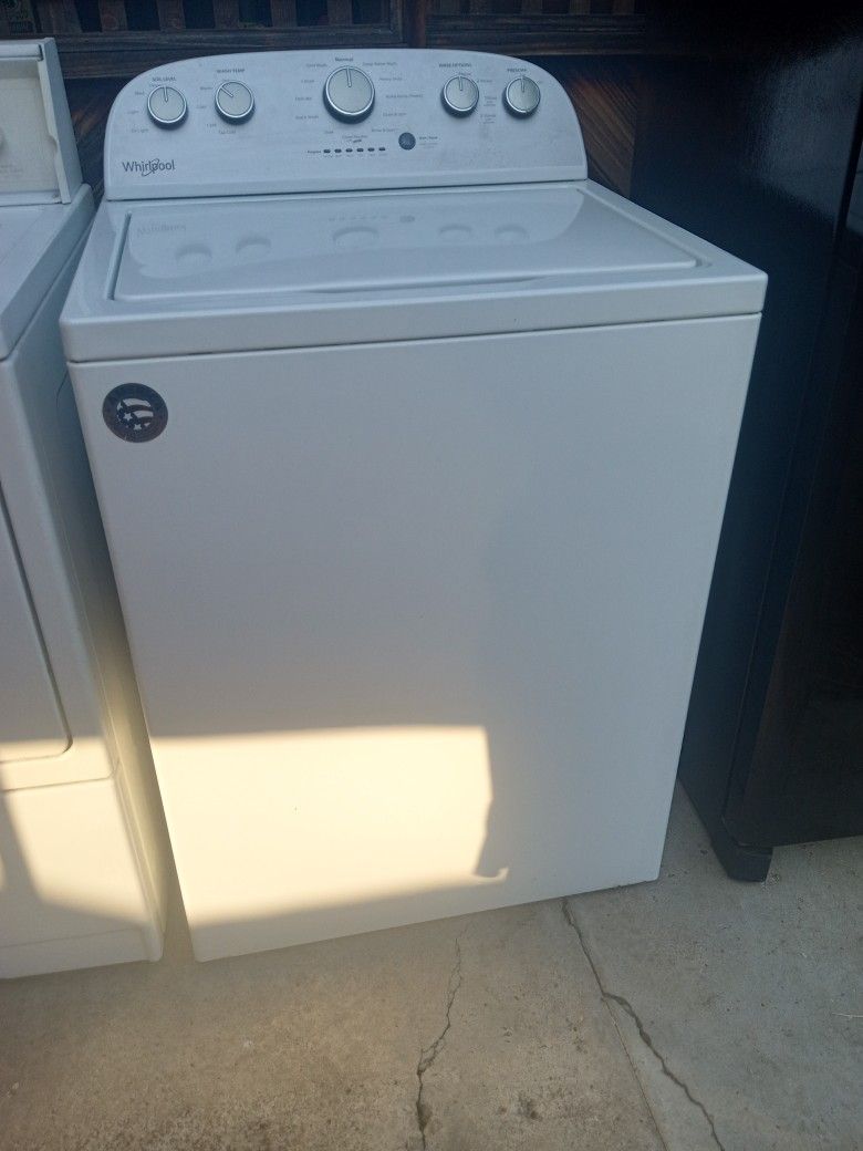 WHIRLPOOL WASHER ( FREE DELIVERY & INSTALLATION)