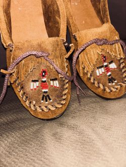 Minnetonka Moccasins Women’s Size 9